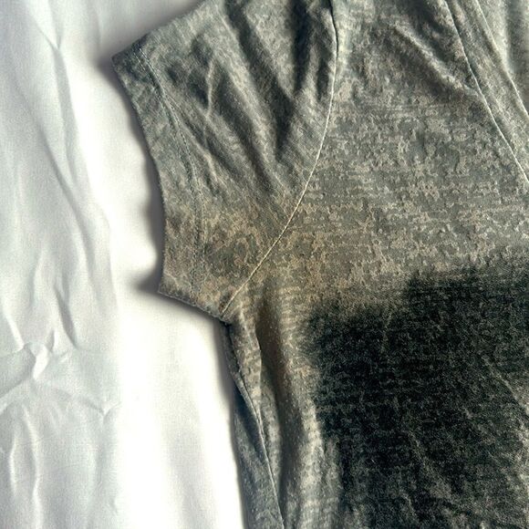 Express Short Sleeve “Light up the Night!” Women’s Tee Gray & Purple Size Small - Picture 4 of 6